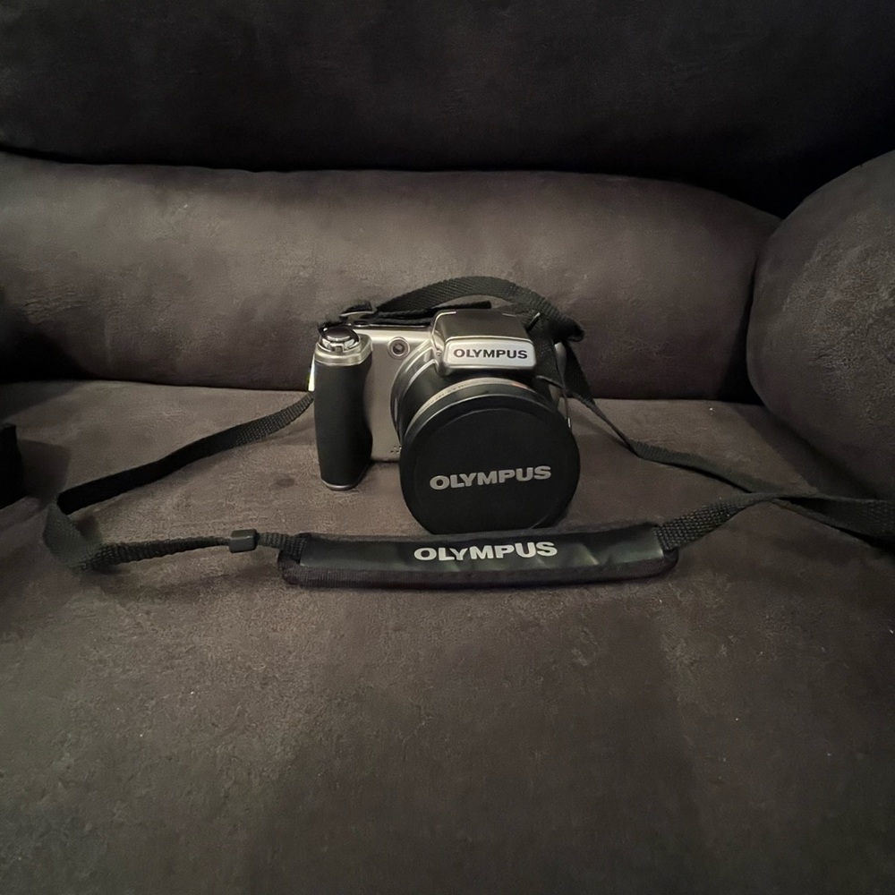 Olympus SP-800UZ
